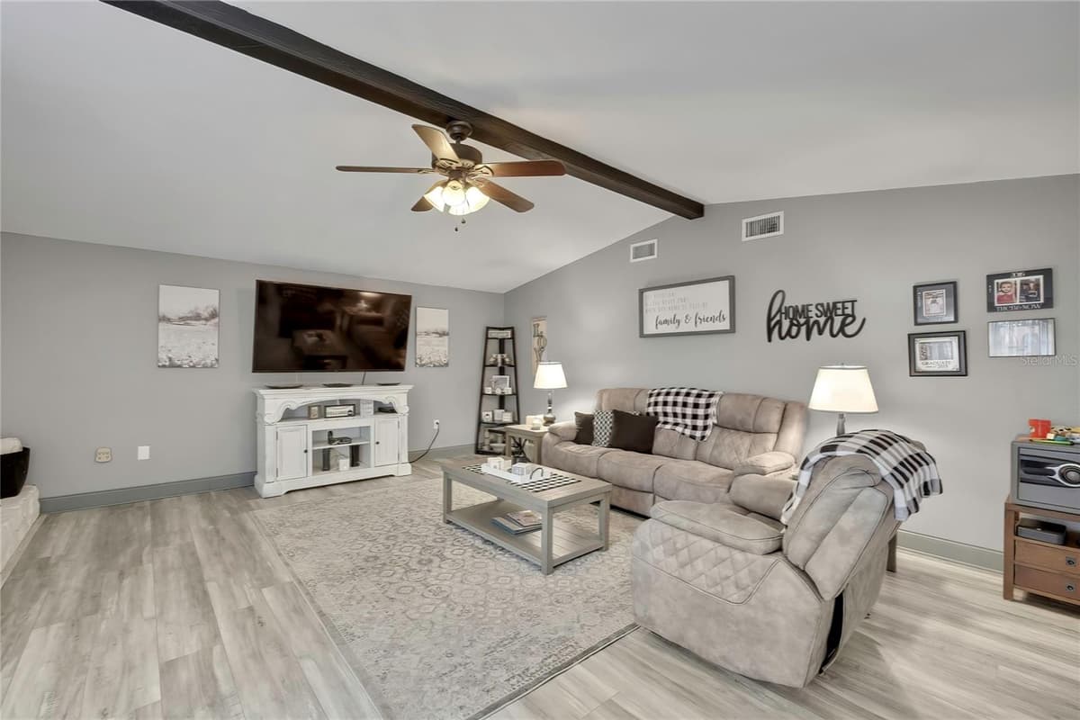 10165 BANNISTER STREET — photo 3 of 34