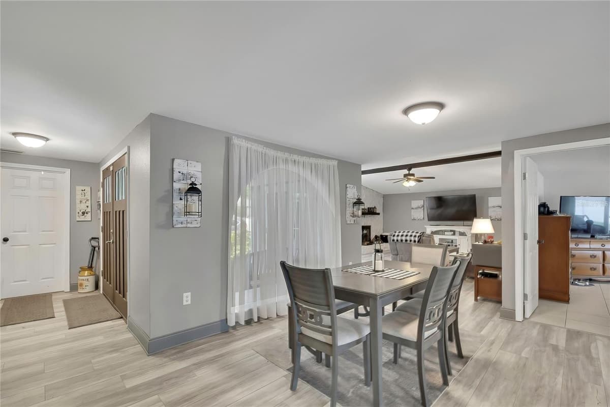 10165 BANNISTER STREET — photo 8 of 34