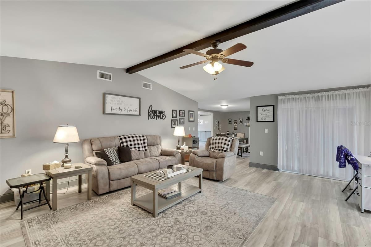 10165 BANNISTER STREET — photo 4 of 34