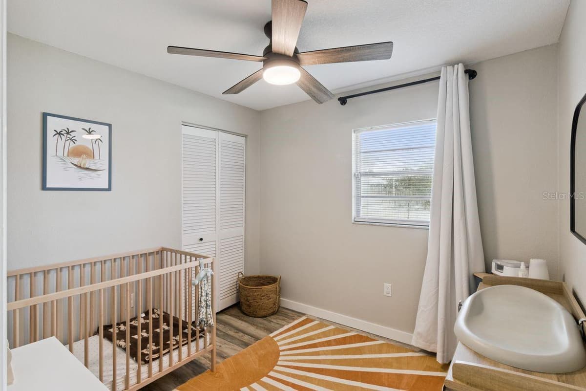 220 ALDO DRIVE — photo 15 of 30