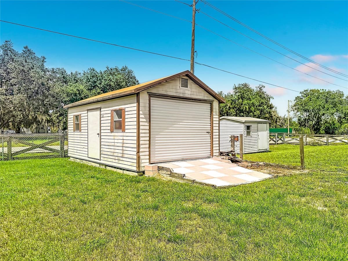 218 GLENRIDGE LOOP — photo 45 of 56