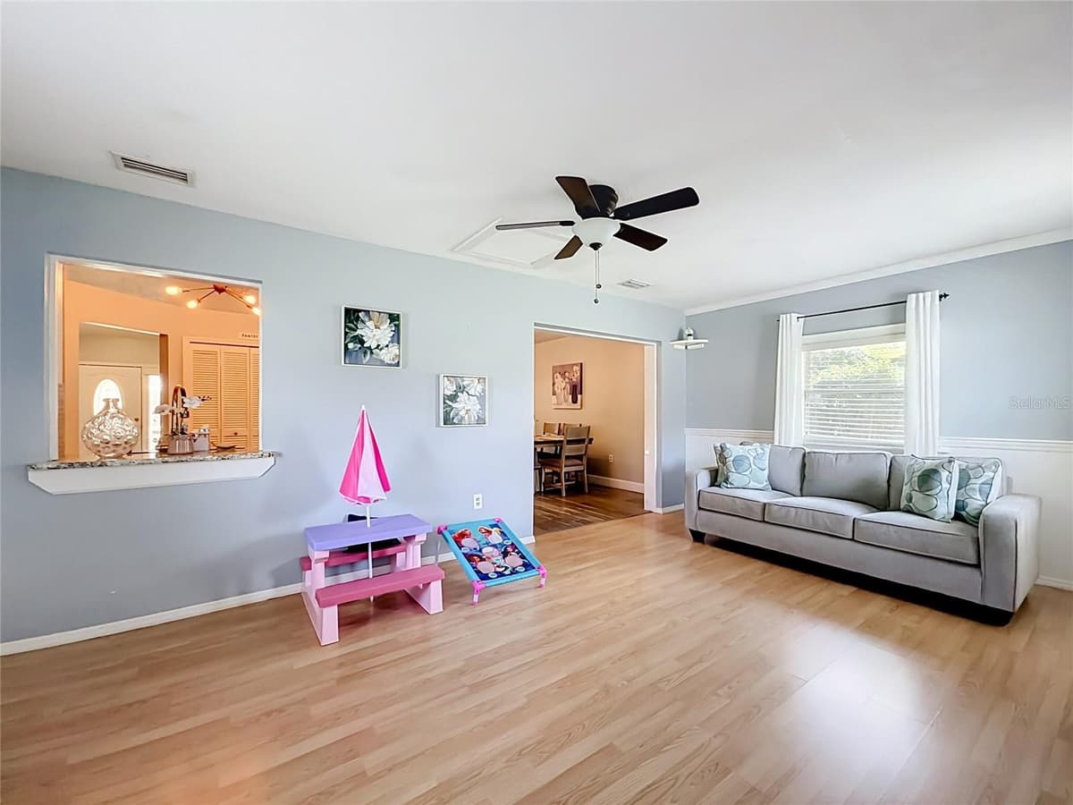 218 GLENRIDGE LOOP — photo 23 of 56
