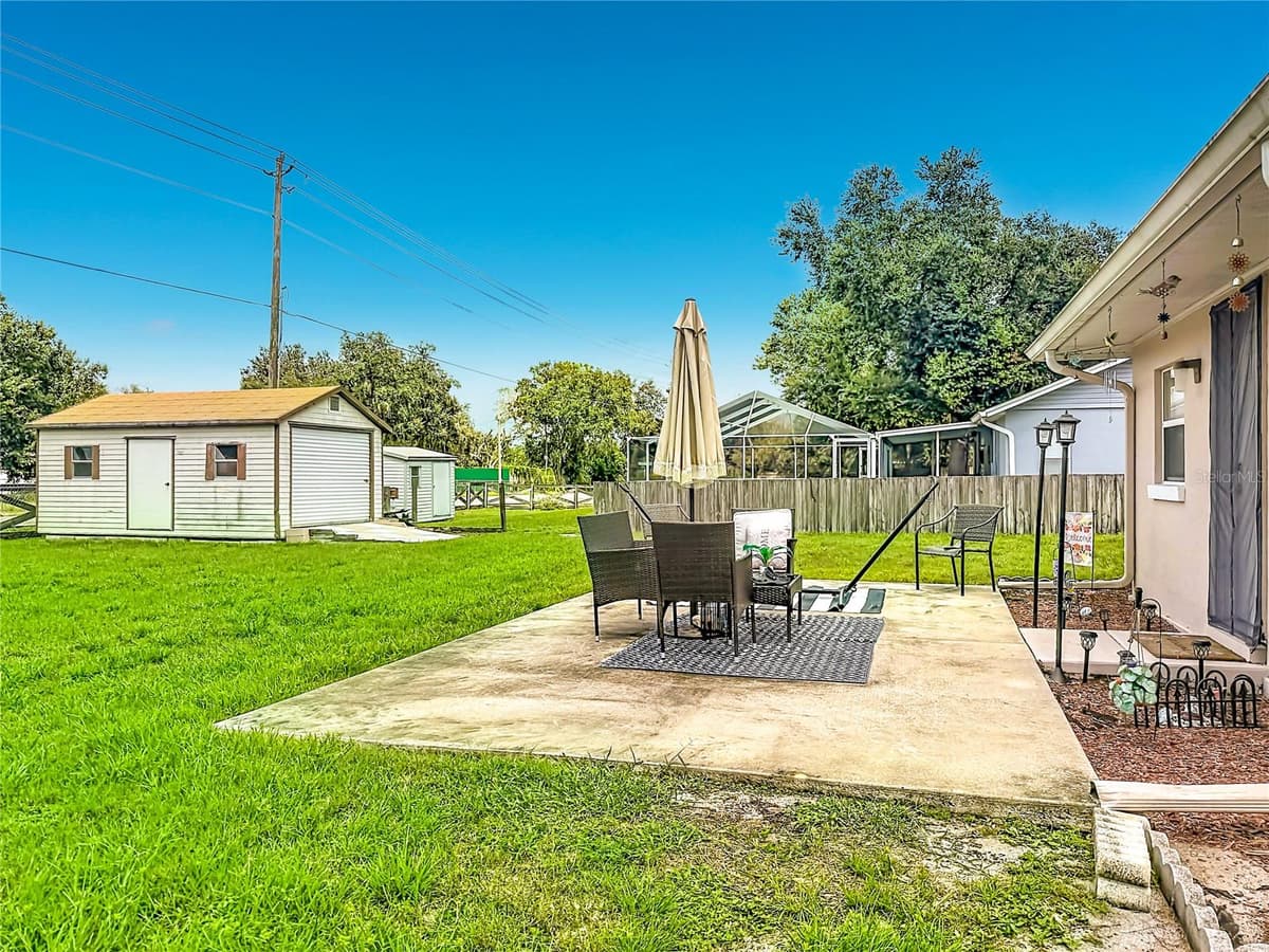 218 GLENRIDGE LOOP — photo 43 of 56