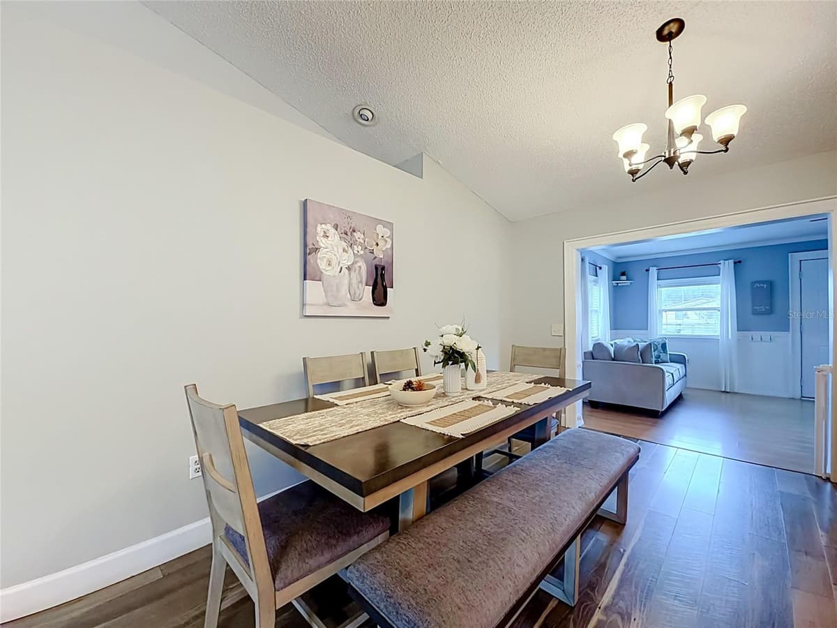 218 GLENRIDGE LOOP — photo 12 of 56
