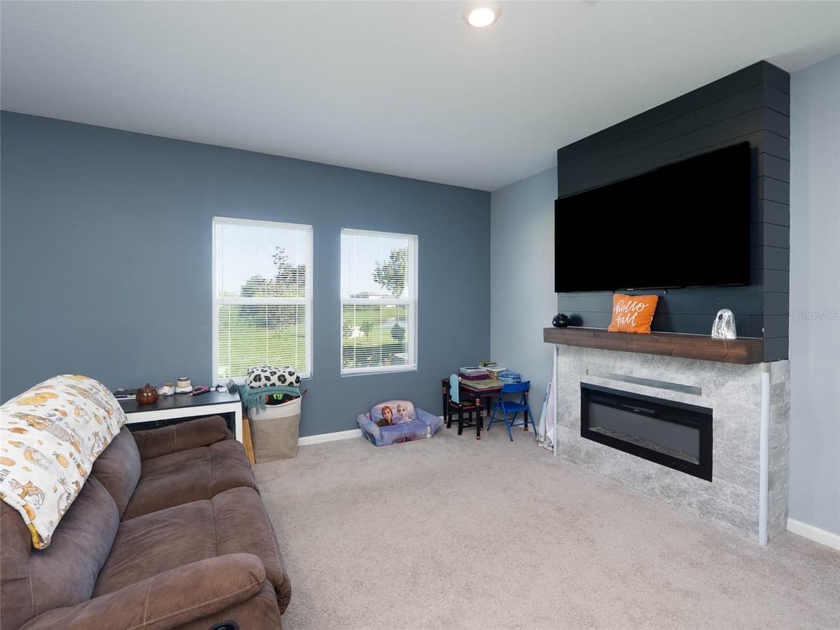 9019 WAXWING WAY — photo 11 of 42