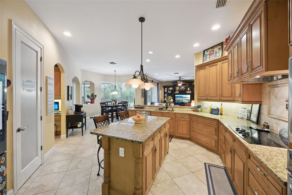 30440 JUBILEE WAY — photo 10 of 51