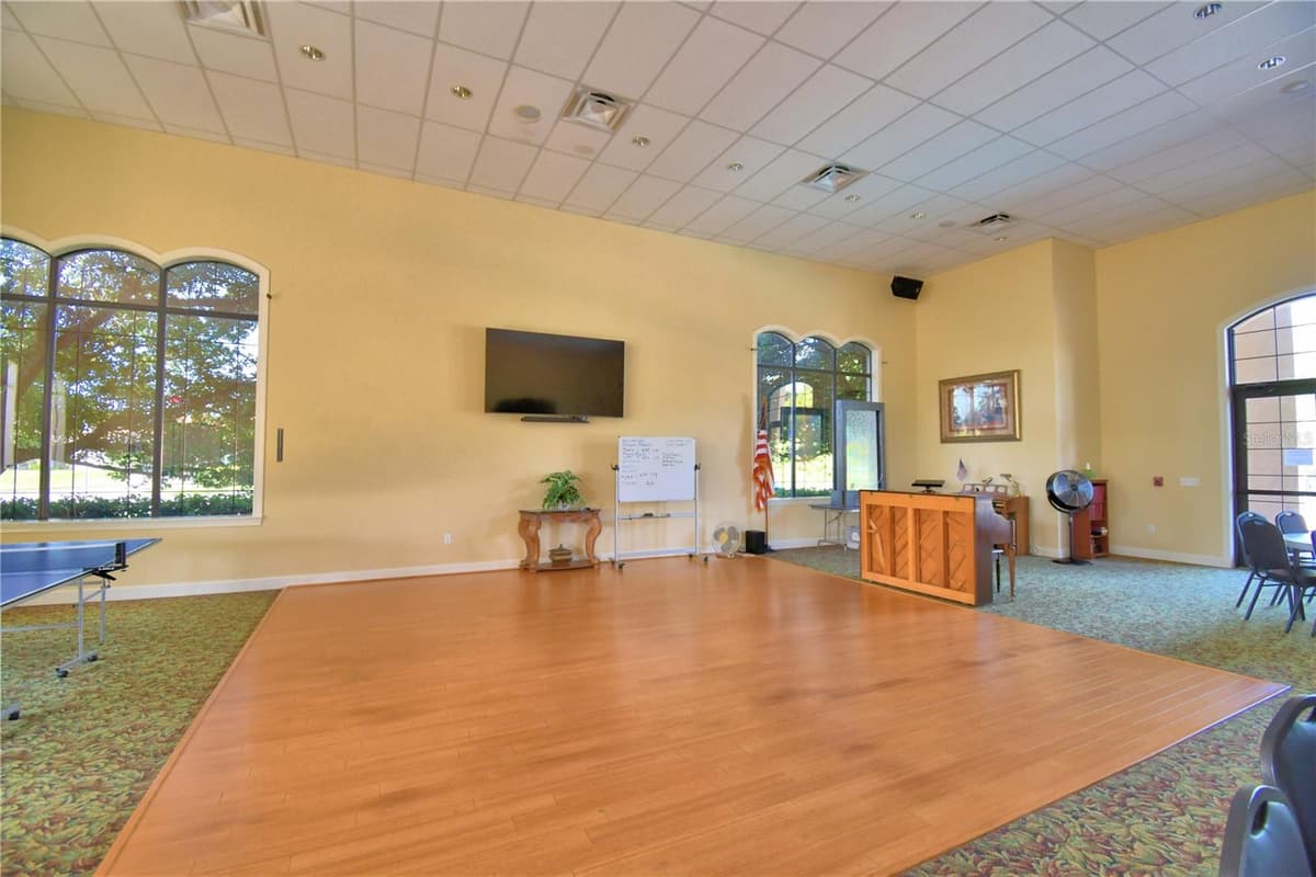 1307 INNSBRUCK CT — photo 42 of 56