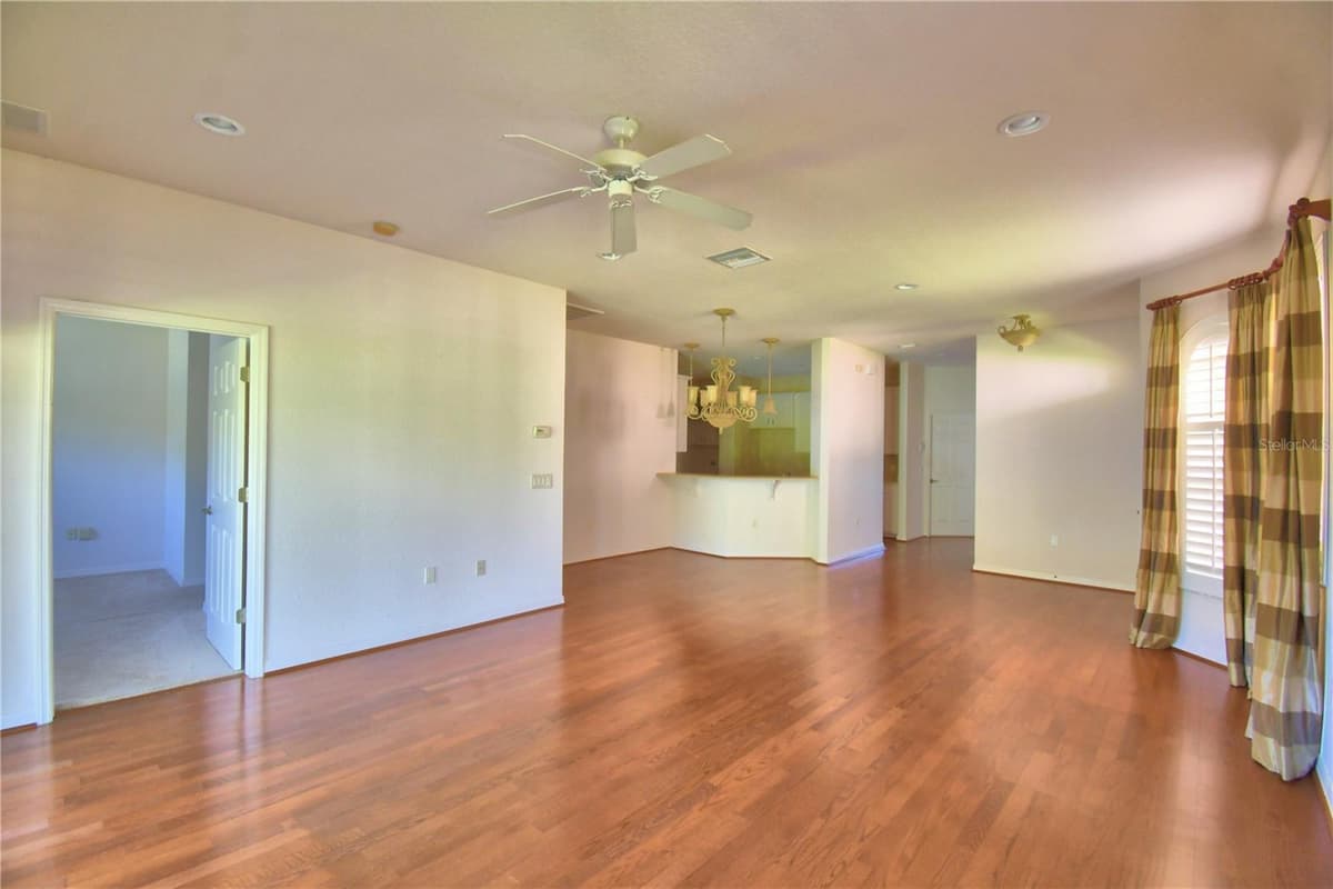 1307 INNSBRUCK CT — photo 8 of 56