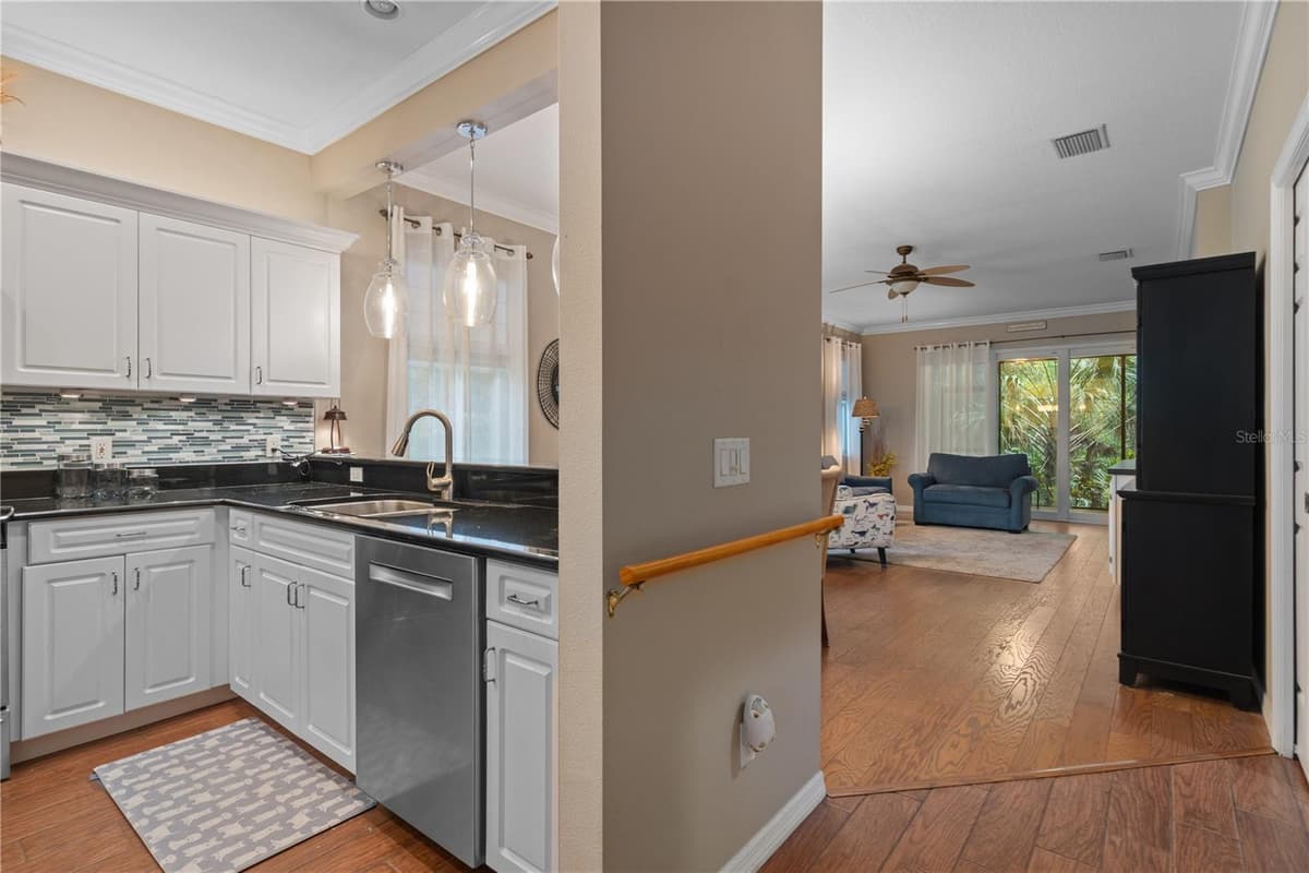 5626 CORTINA LANE — photo 12 of 43