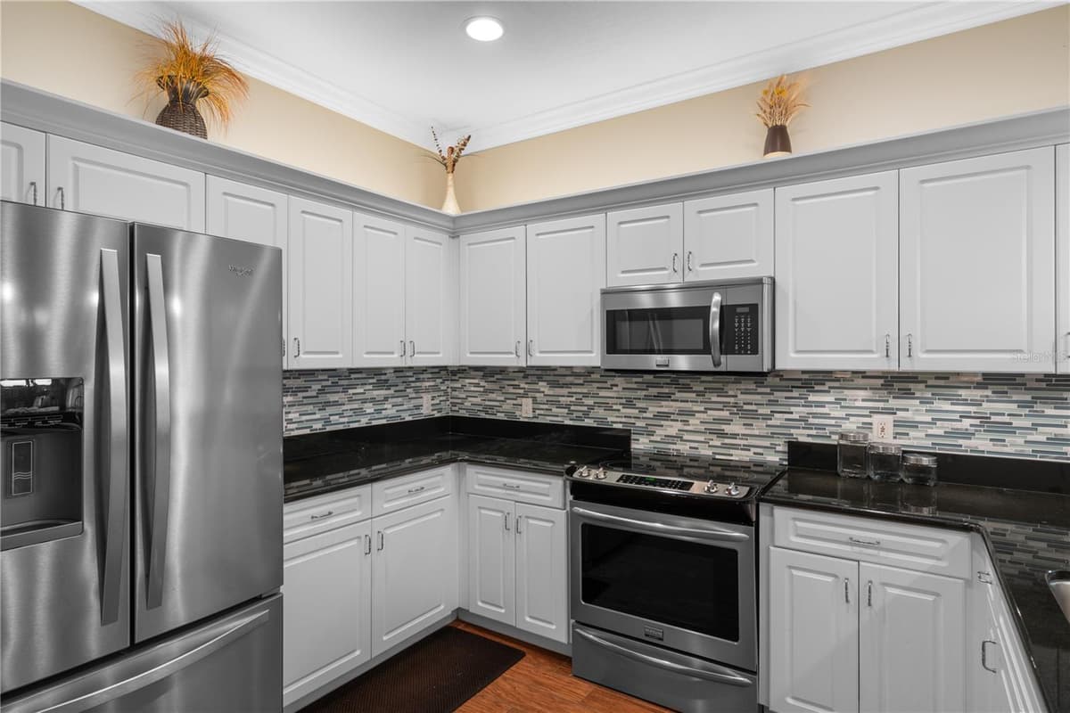5626 CORTINA LANE — photo 21 of 43