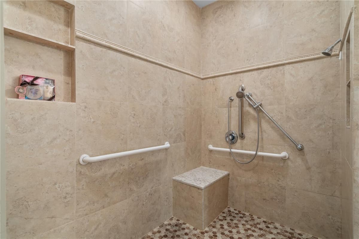 5626 CORTINA LANE — photo 31 of 43