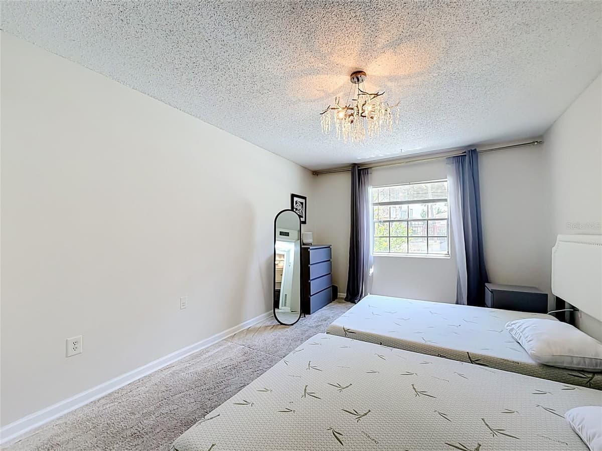 476 BANYON TREE CIRCLE — photo 19 of 24