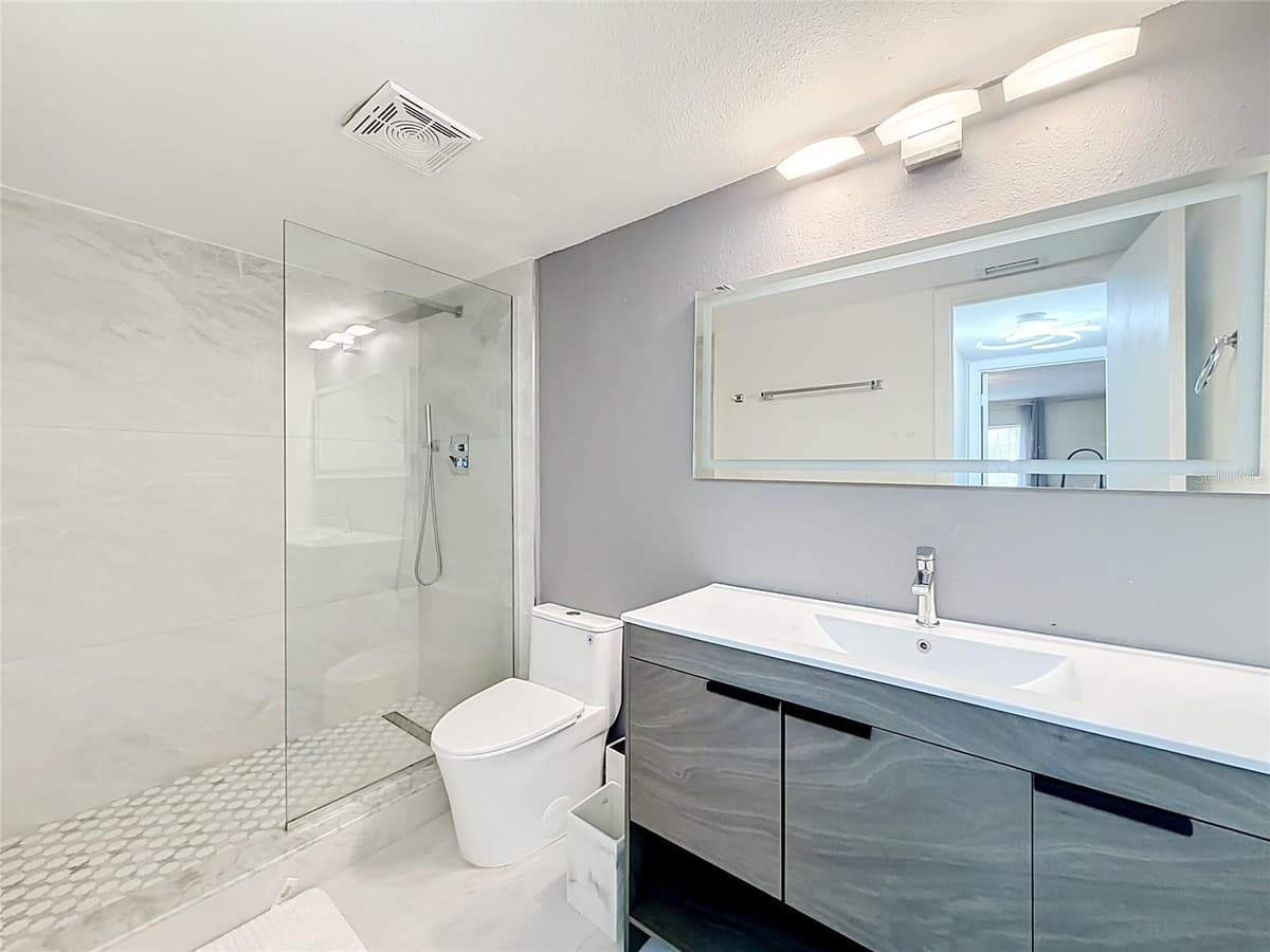 476 BANYON TREE CIRCLE — photo 20 of 24