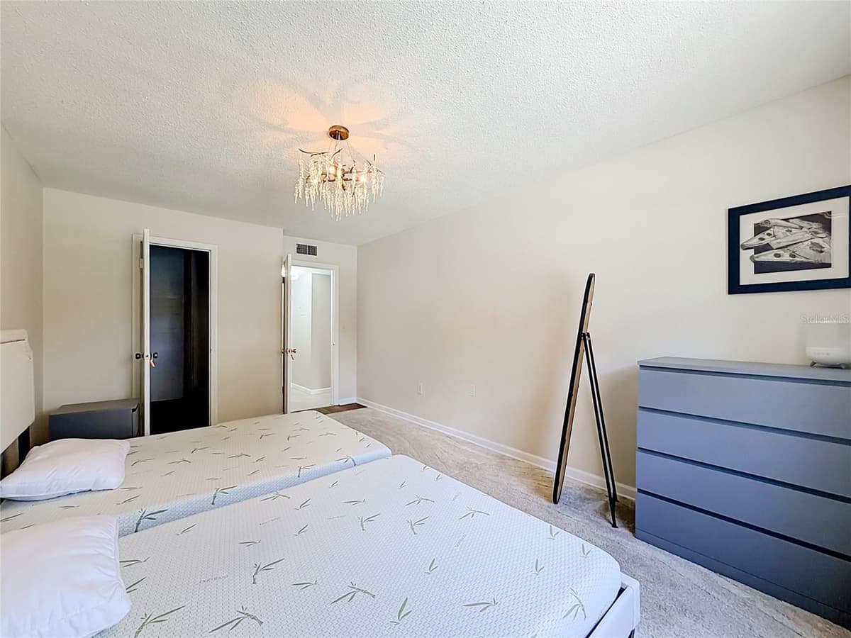 476 BANYON TREE CIRCLE — photo 16 of 24