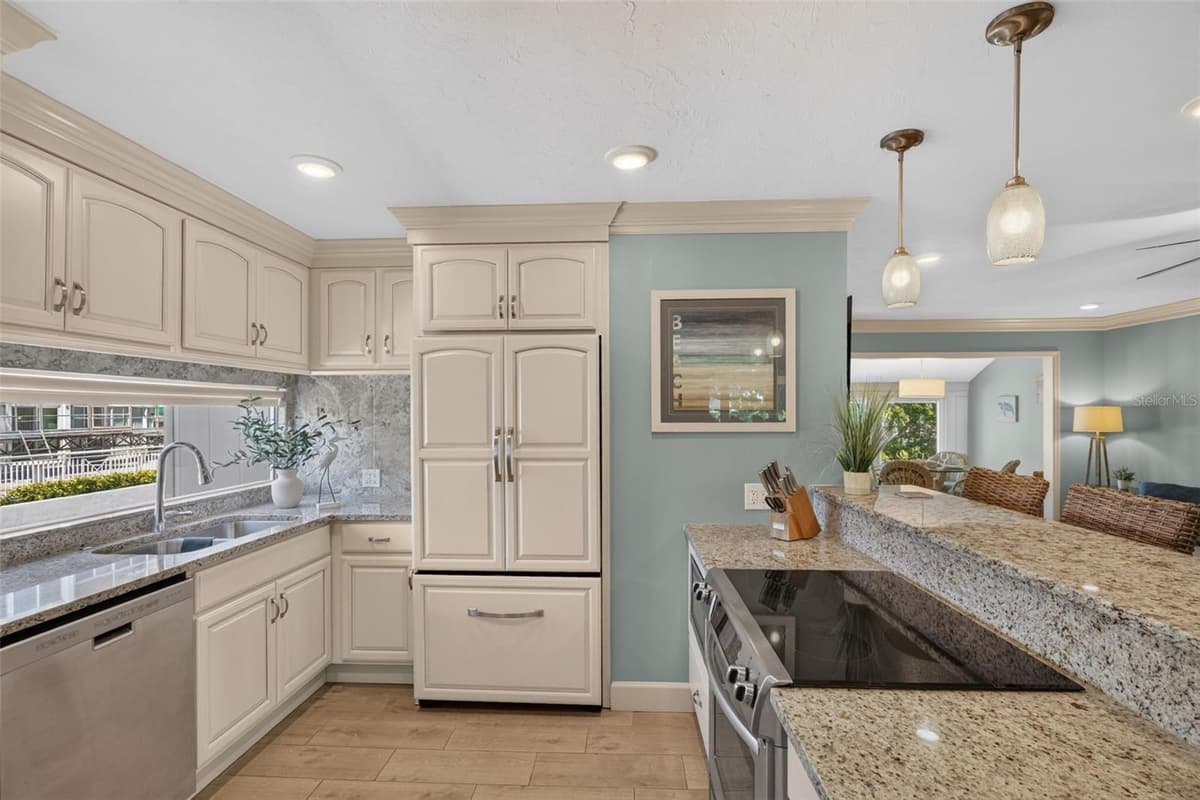 1141 PEPPERTREE DRIVE — photo 15 of 56