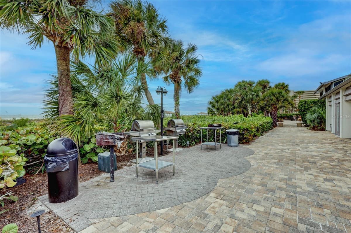 1141 PEPPERTREE DRIVE — photo 41 of 56