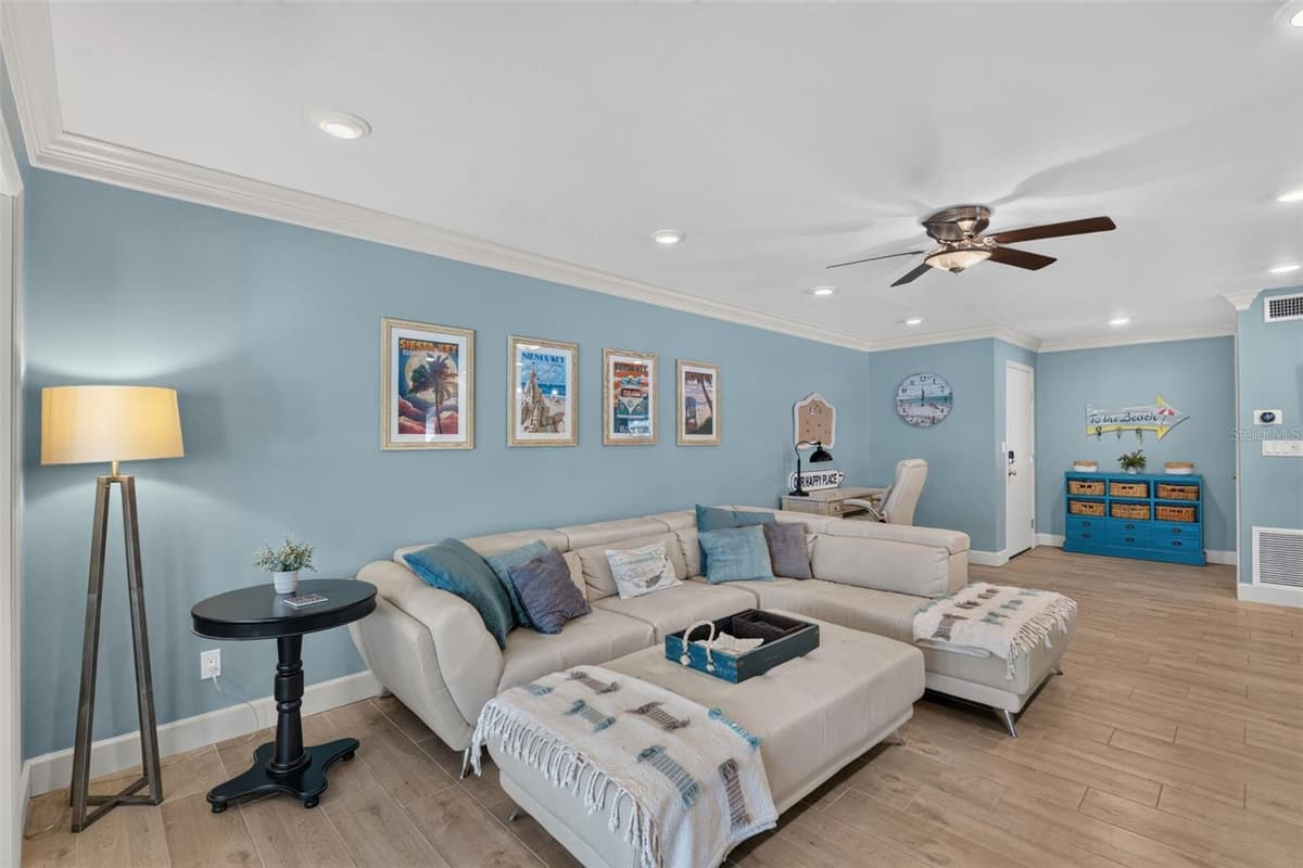 1141 PEPPERTREE DRIVE — photo 7 of 56