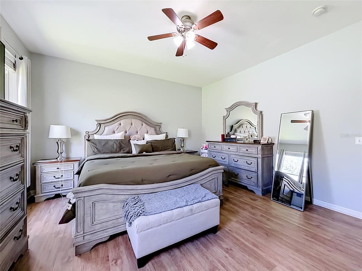 8230 WOODVINE CIRCLE — photo 36 of 55