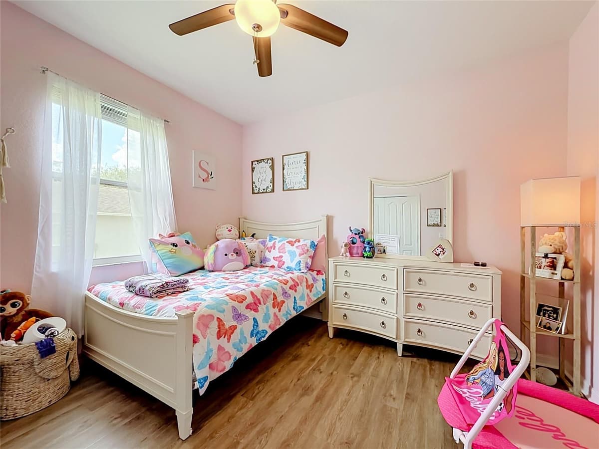 8230 WOODVINE CIRCLE — photo 34 of 55