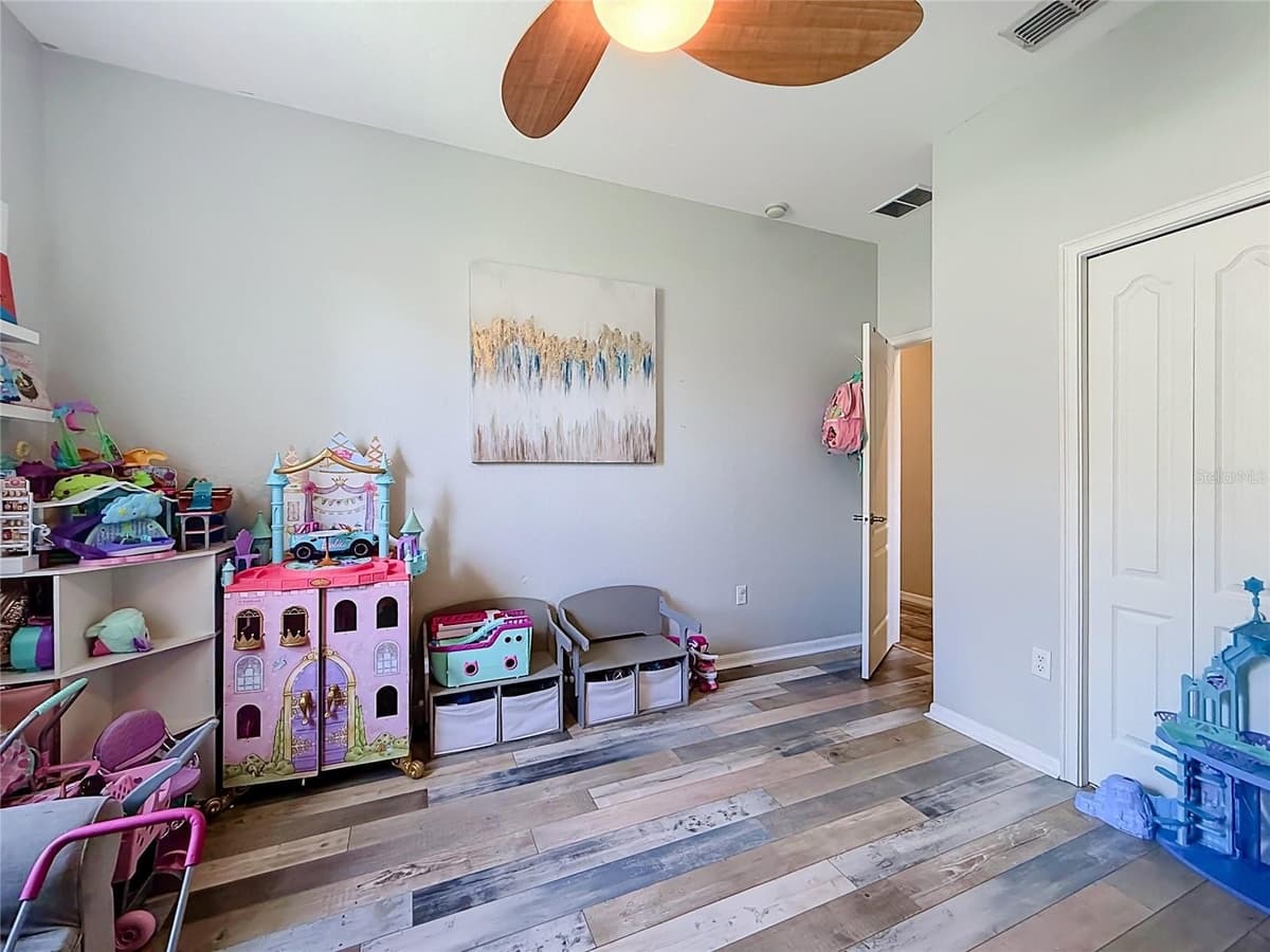 8230 WOODVINE CIRCLE — photo 25 of 55