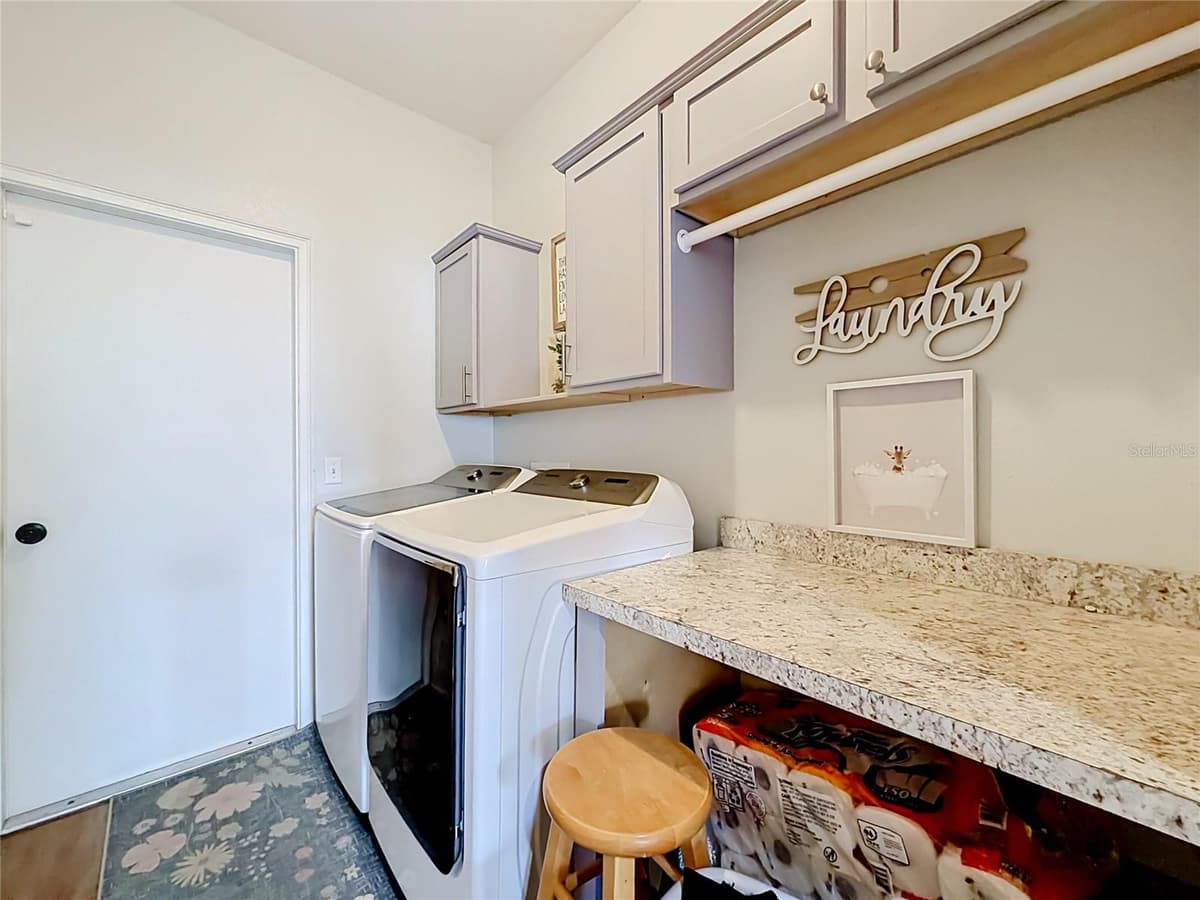 8230 WOODVINE CIRCLE — photo 41 of 55