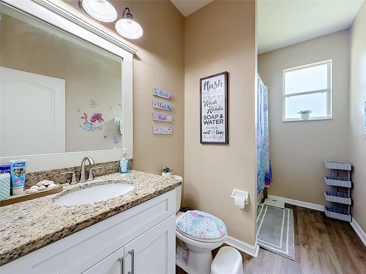8230 WOODVINE CIRCLE — photo 31 of 55