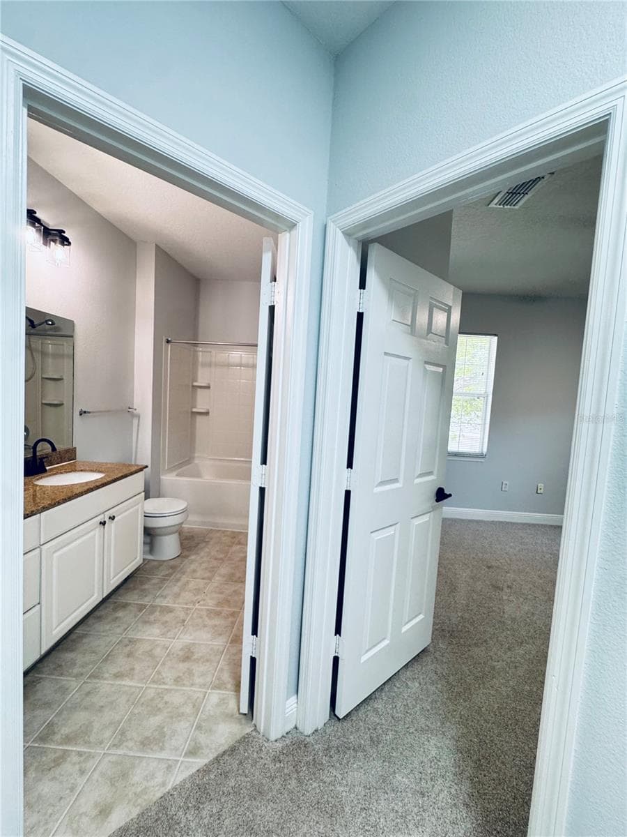 233 SOUTHERN PECAN CIRCLE — photo 19 of 42