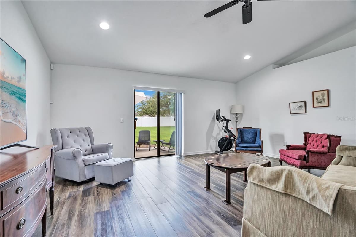 257 KISSENGEN PARK DRIVE — photo 11 of 34