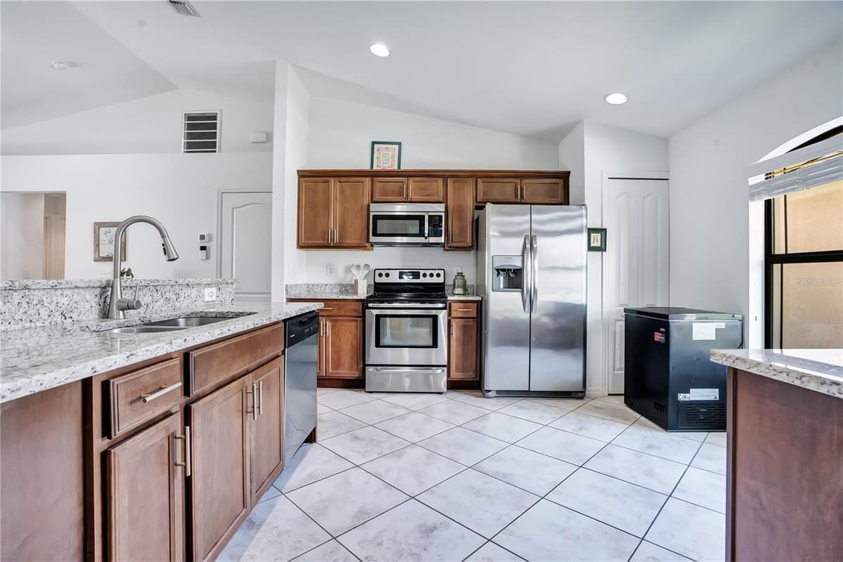 257 KISSENGEN PARK DRIVE — photo 8 of 34