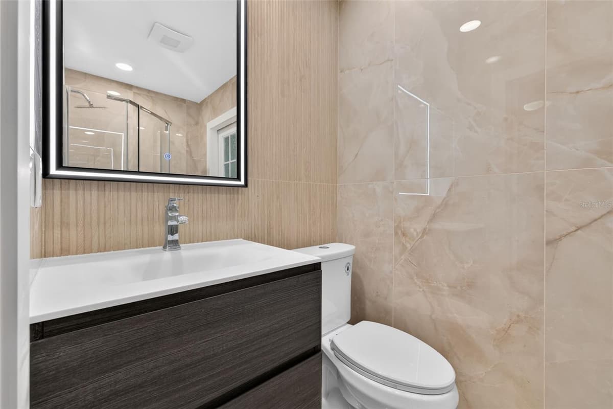 219 MIRAMAR BOULEVARD — photo 35 of 47