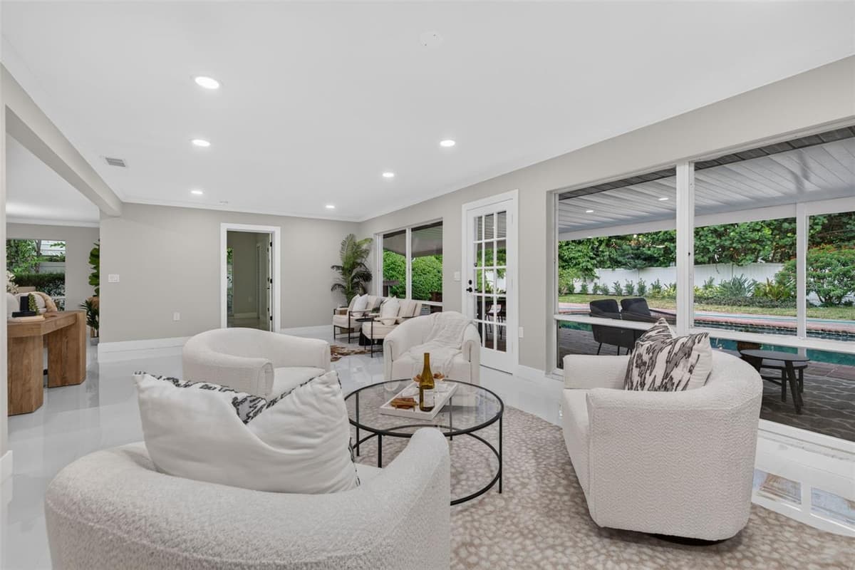 219 MIRAMAR BOULEVARD — photo 21 of 47