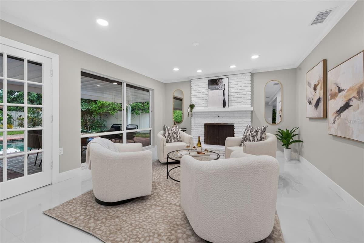 219 MIRAMAR BOULEVARD — photo 18 of 47