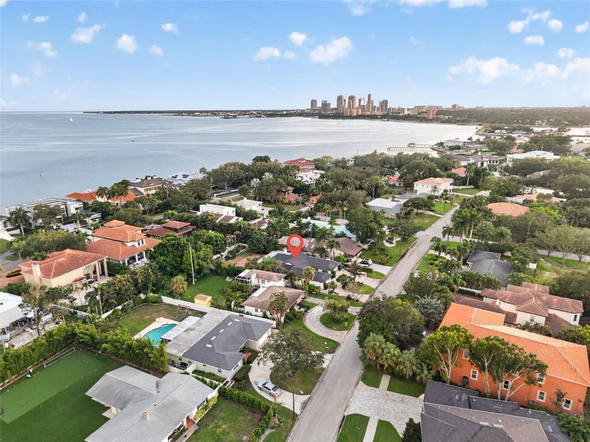 219 MIRAMAR BOULEVARD — photo 46 of 47