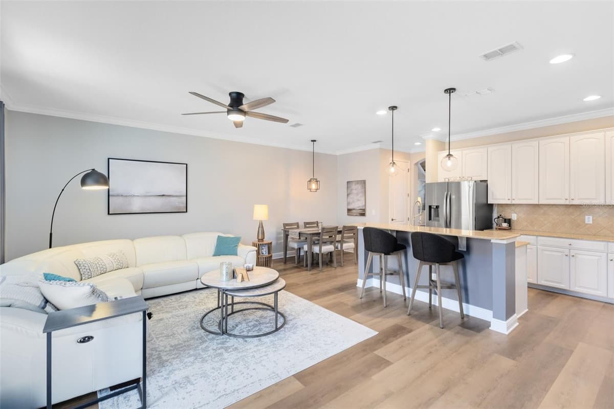 463 ELLIS SQUARE COURT — photo 13 of 34