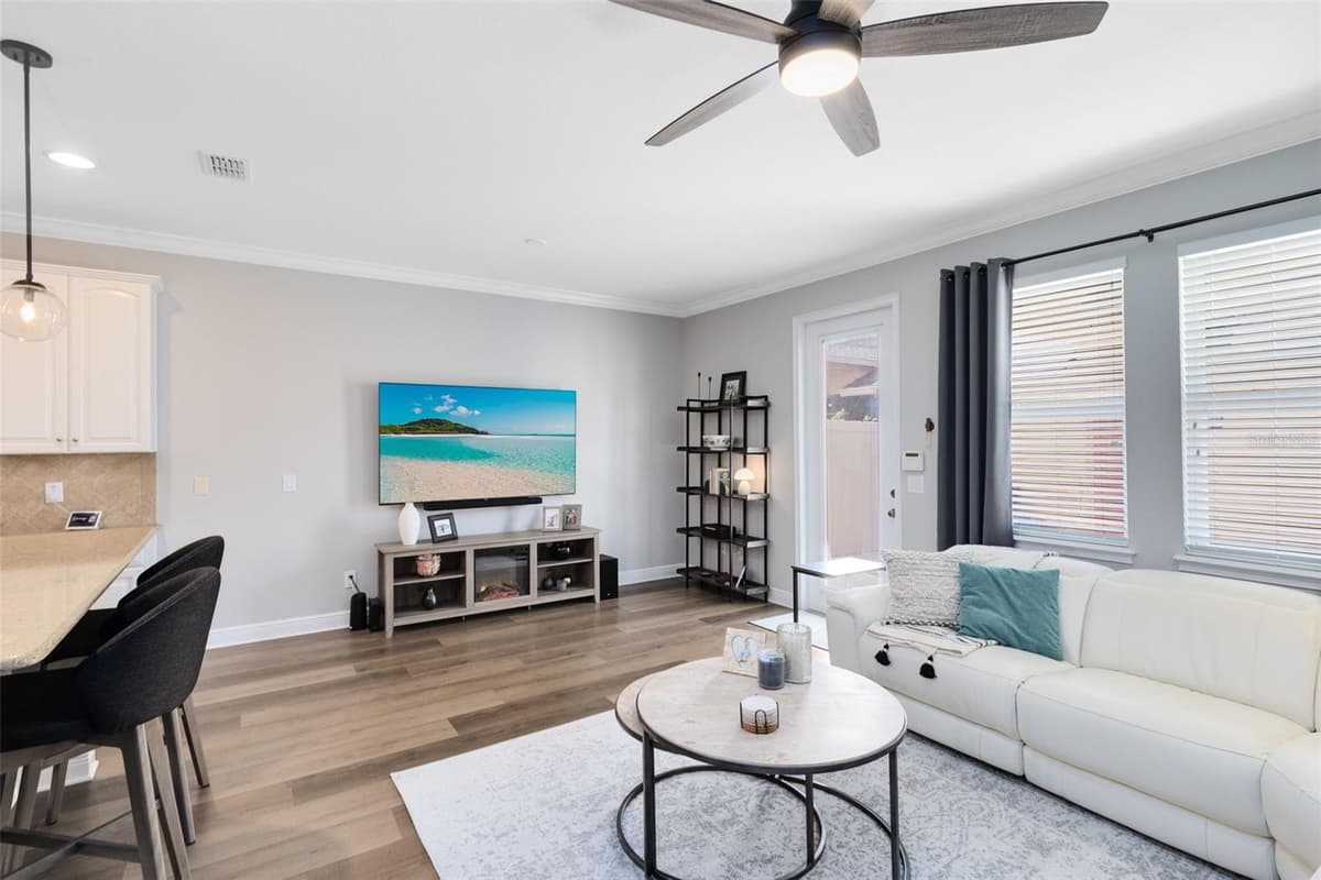 463 ELLIS SQUARE COURT — photo 12 of 34