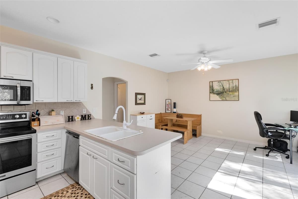 703 SAMUEL CHASE LANE — photo 16 of 41