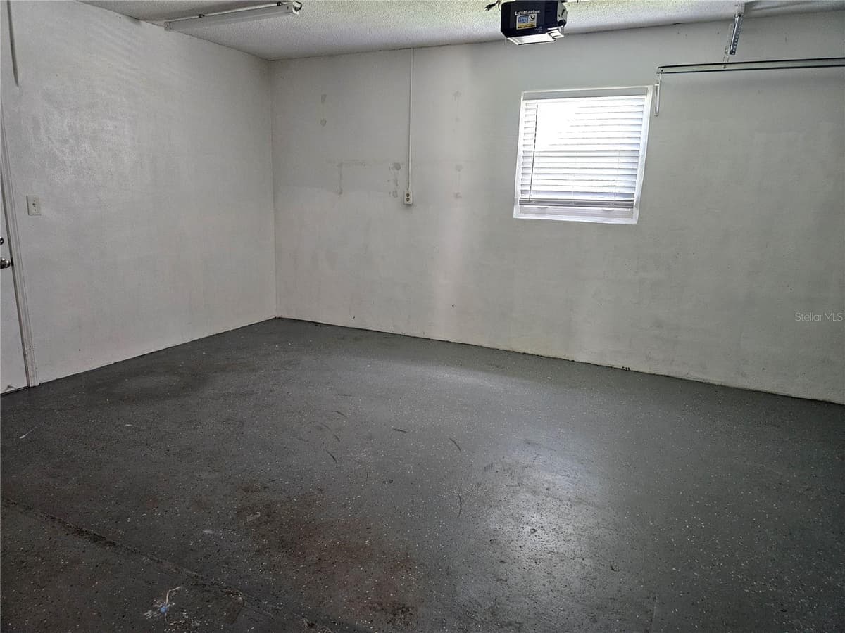 6092 BURCH STREET — photo 14 of 17
