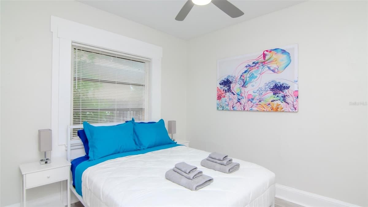 1466 LAURA STREET — photo 14 of 40