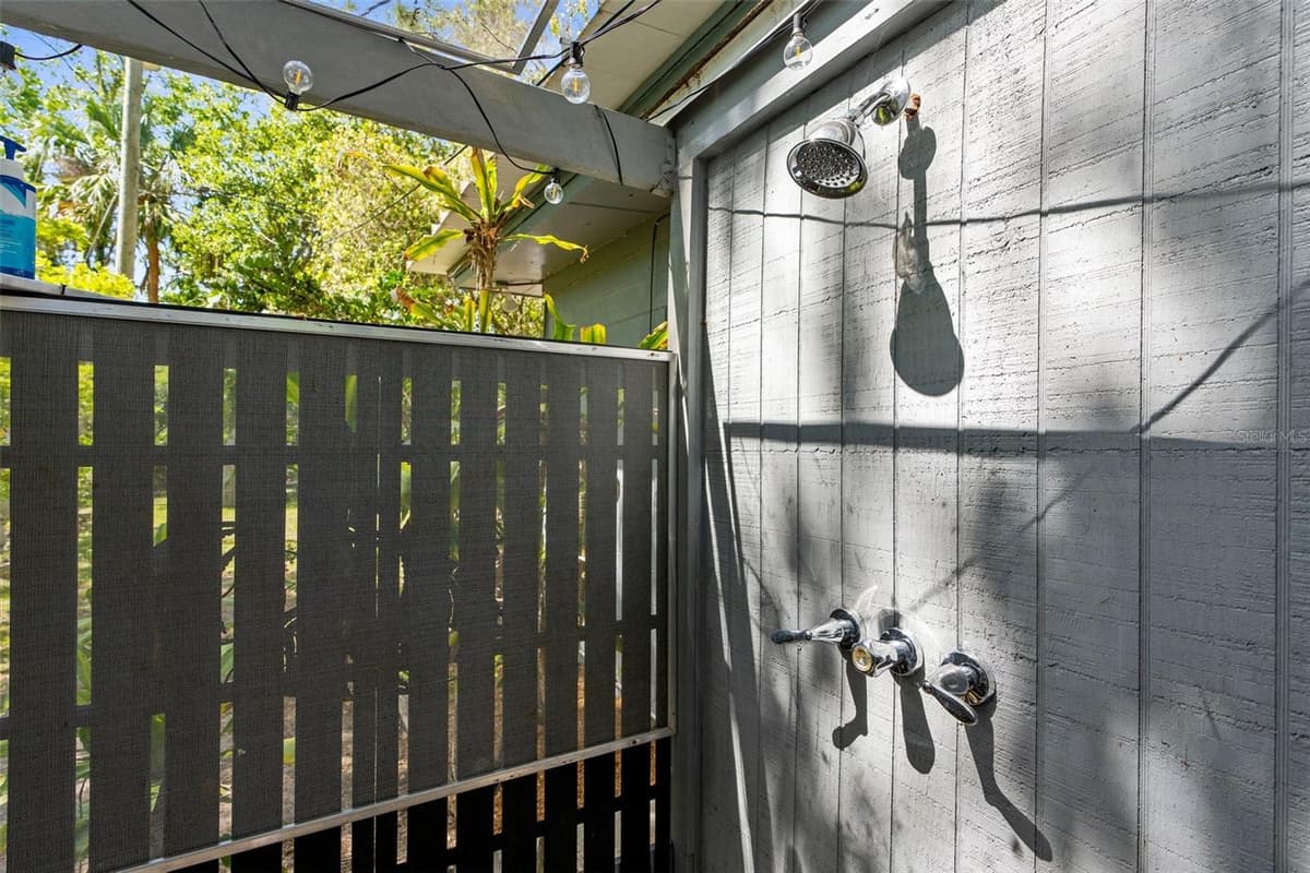 5421 GAY STREET — photo 39 of 65