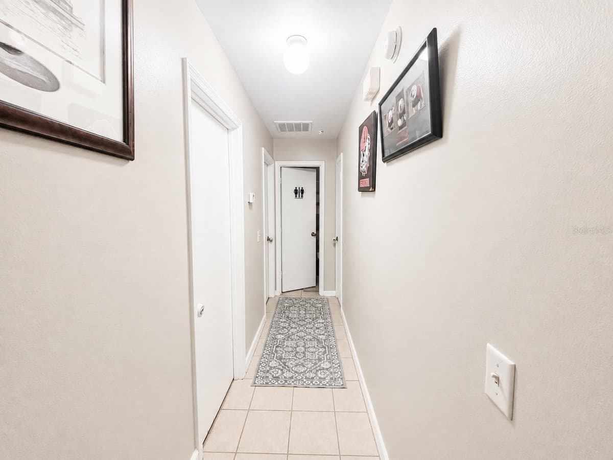 35 ALMOND ROAD — photo 8 of 13