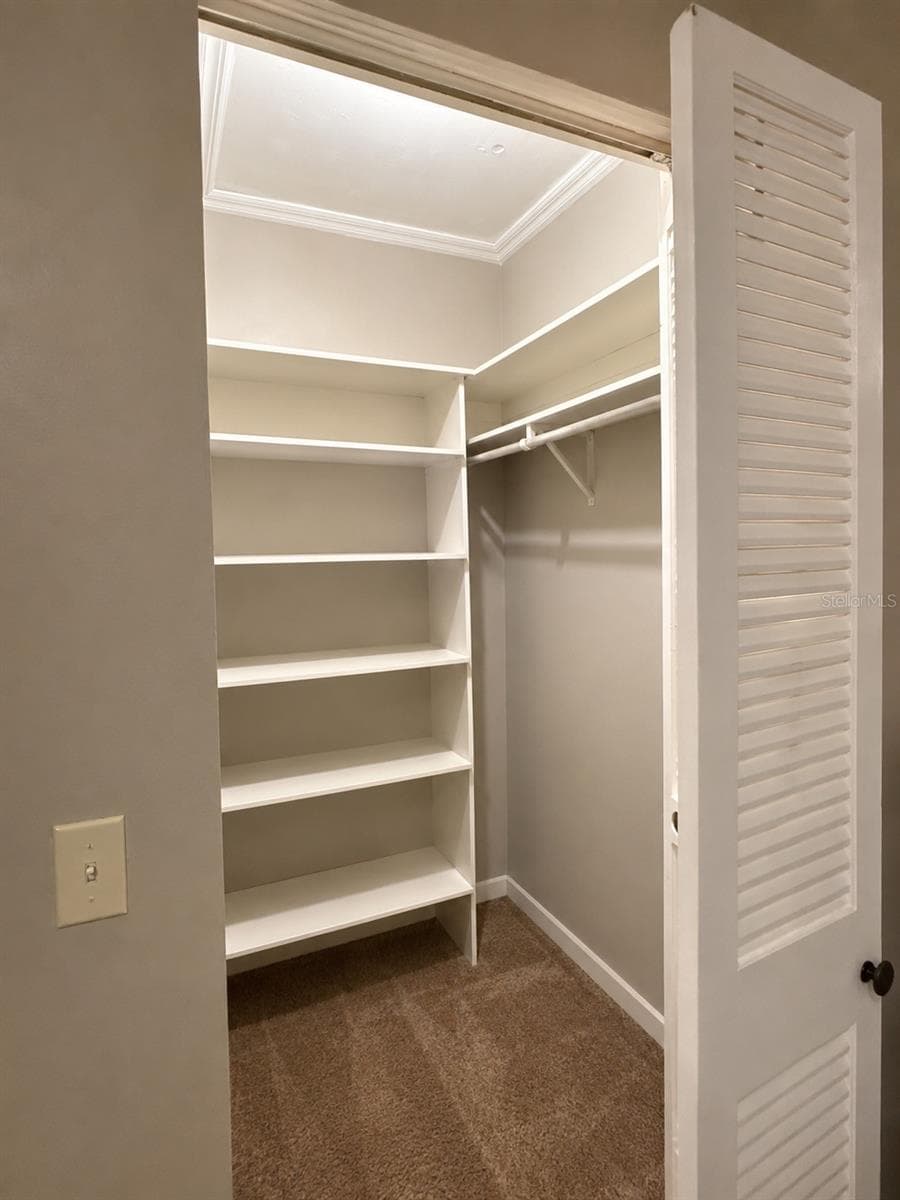 35 ALMOND ROAD — photo 6 of 13