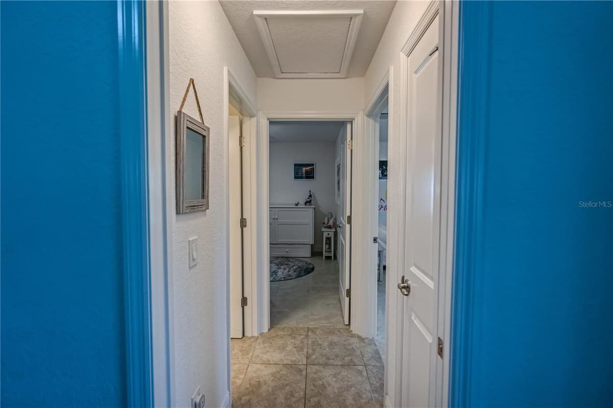 10369 SILVER MAPLE AVENUE — photo 23 of 46