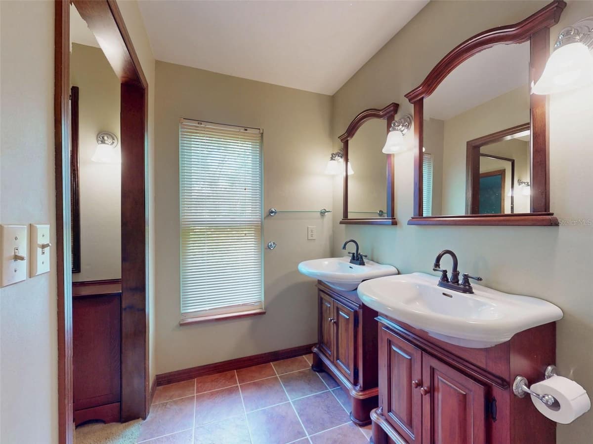 799 LEHIGH DRIVE — photo 17 of 28