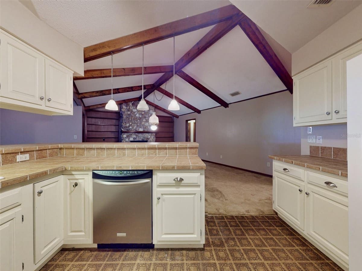 799 LEHIGH DRIVE — photo 9 of 28