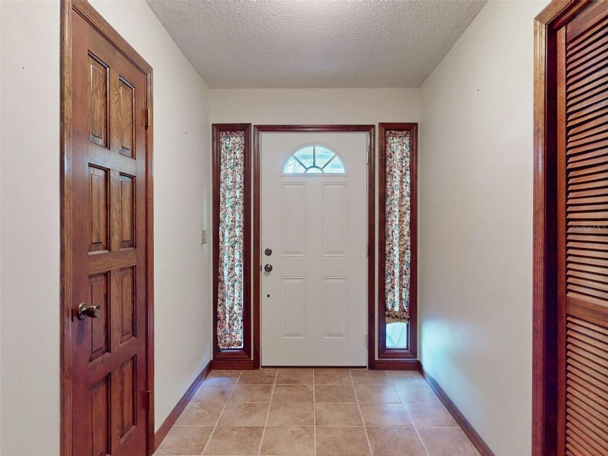 799 LEHIGH DRIVE — photo 4 of 28