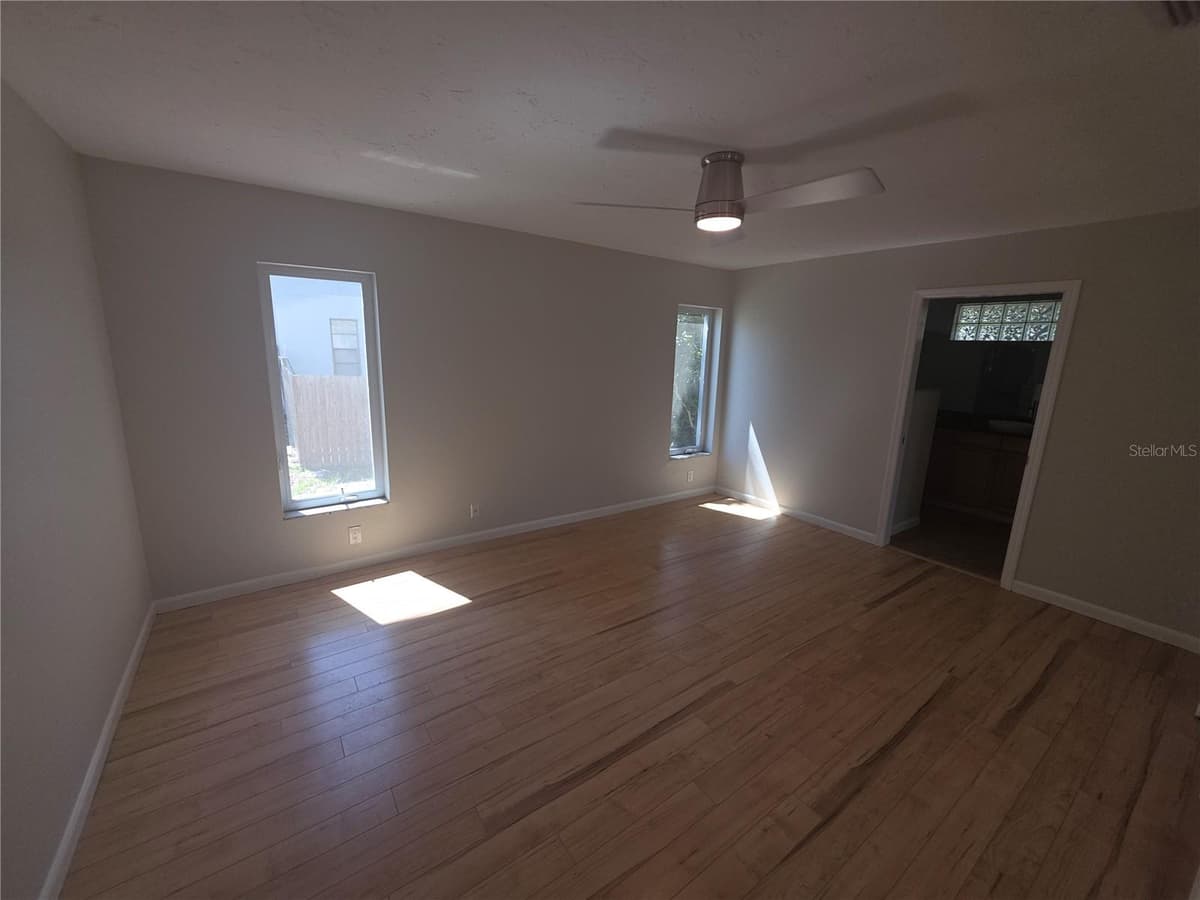 7708 9TH AVE DRIVE — photo 18 of 45