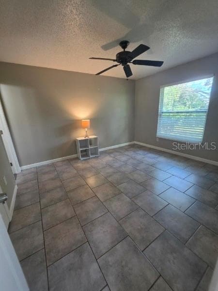 4643 SUMMERWIND DRIVE — photo 7 of 17