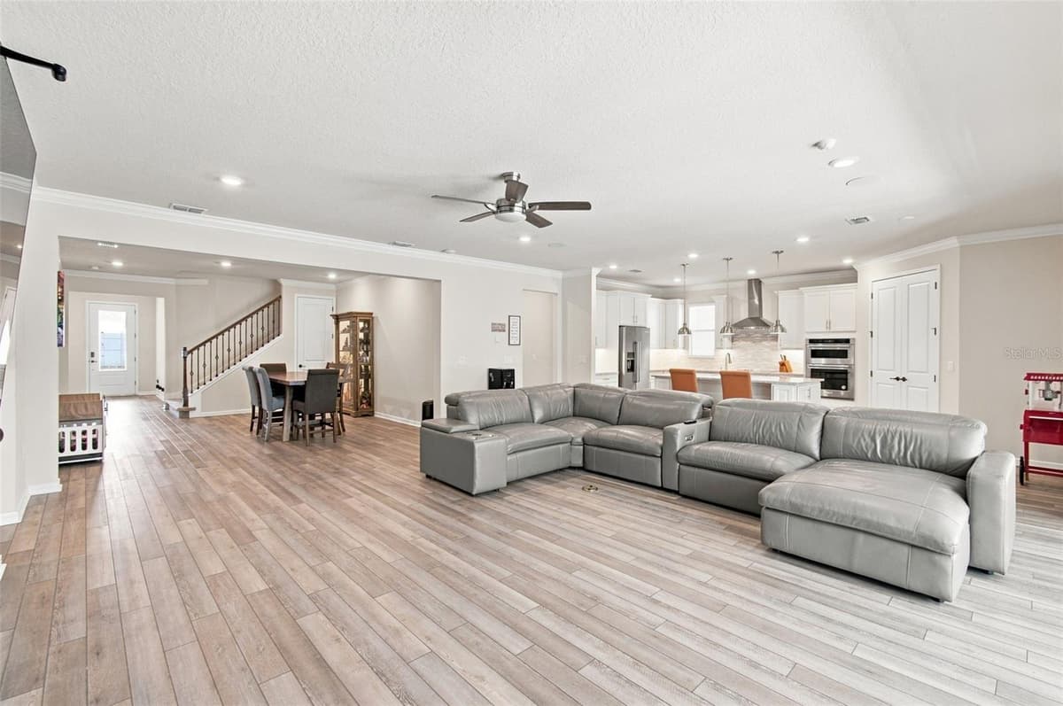 3362 HANGING TIDE STREET — photo 14 of 58