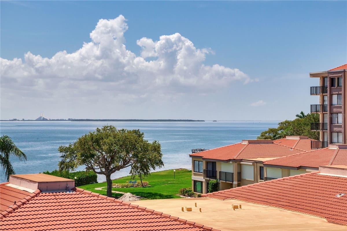 6104 PALMA DEL MAR BOULEVARD — photo 20 of 59