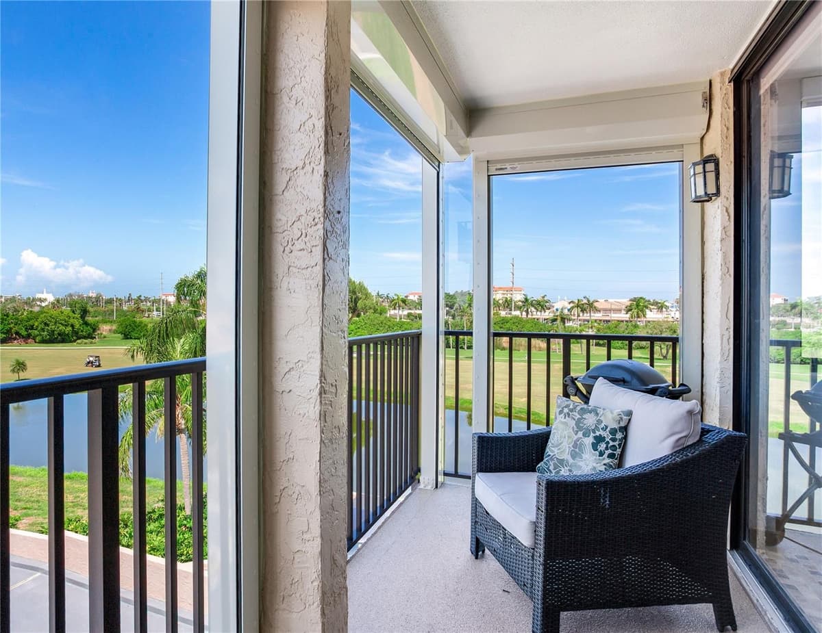 6104 PALMA DEL MAR BOULEVARD — photo 18 of 59